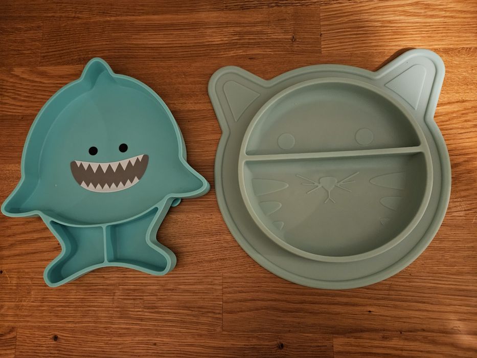Talerze silikonowe dla dzieci kot i rekin.