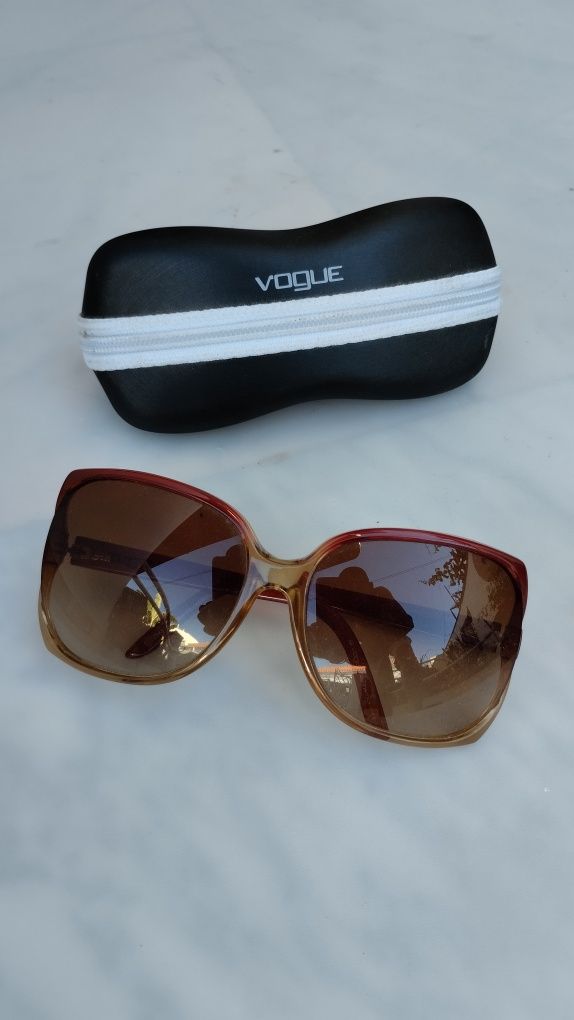 Óculos VOGUE Castanhos
