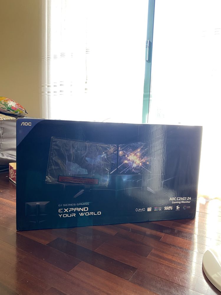 Monitor 144hz AOC c24g1