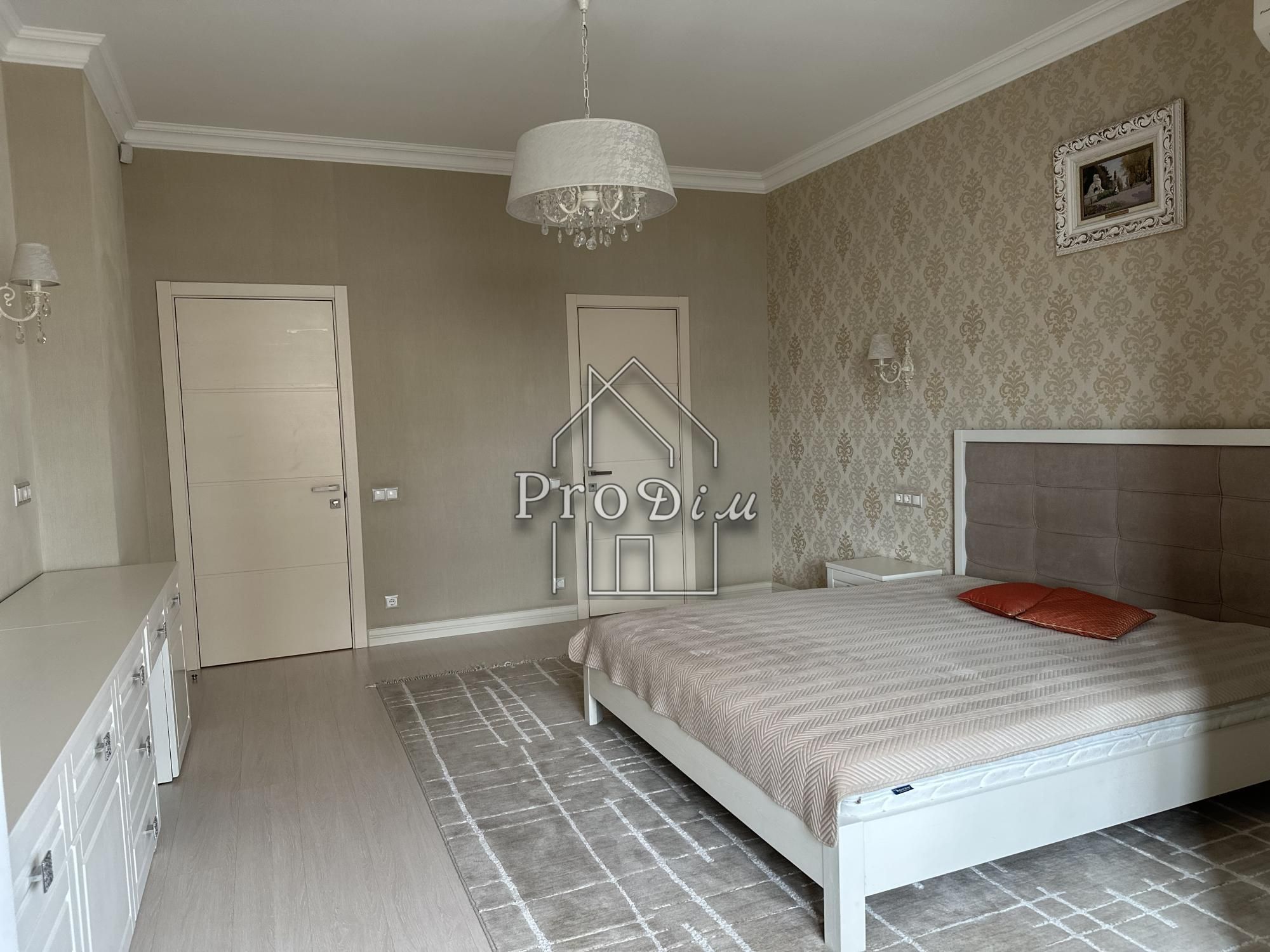 Без %. Продаж Квартира Метро Печерськ. ЖК Панорама, Коновальця 44А.