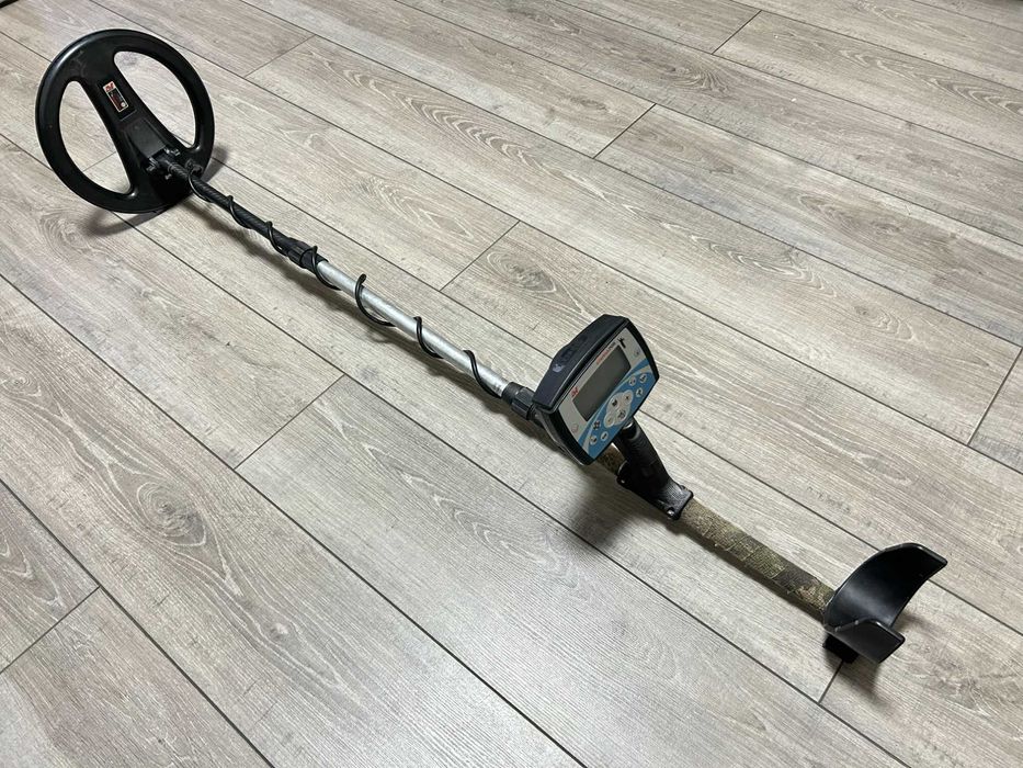 Б/В металошукач Minelab X-Terra 705