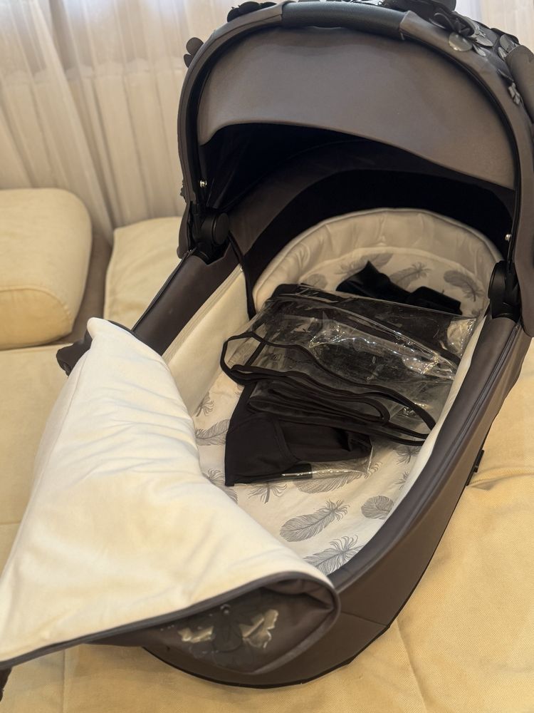 Продам коляску Cybex Priam Simply Flowers Grey 2 в 1