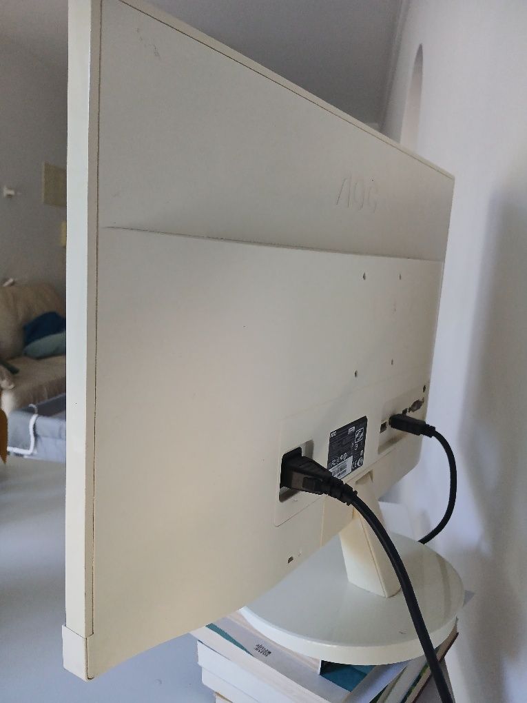 Monitor LCD AOC  (LED Backlight)