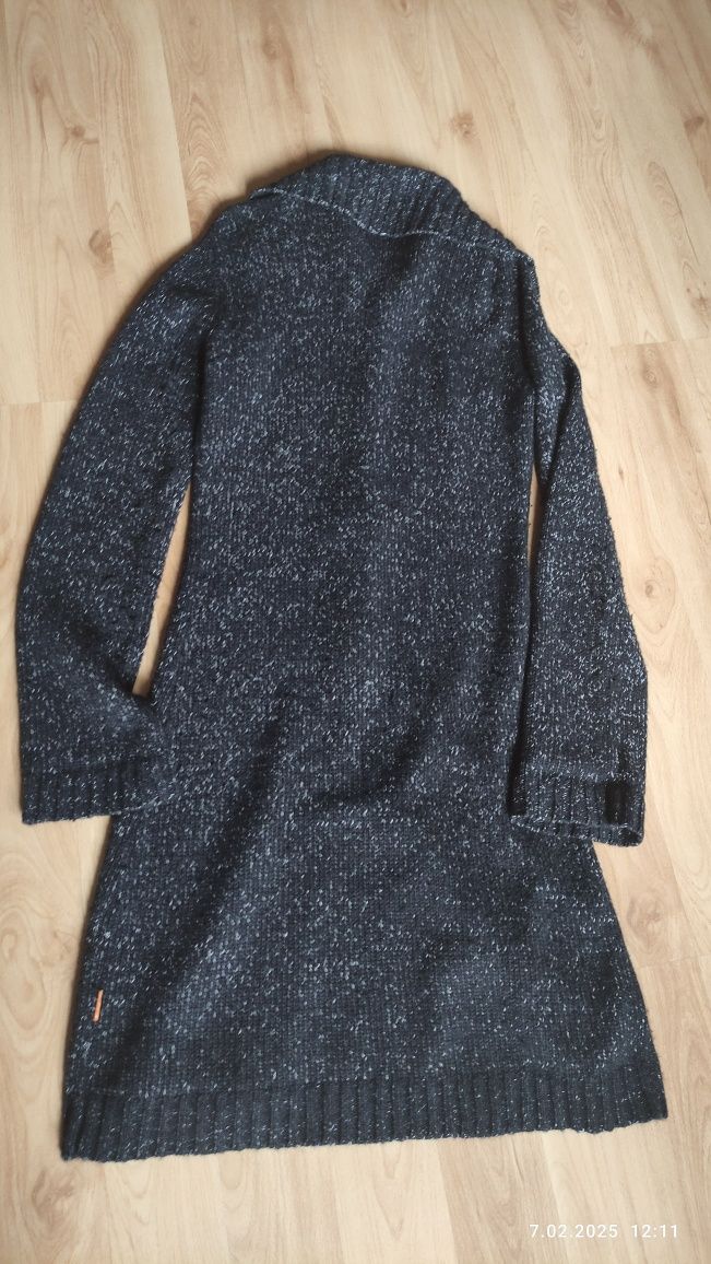 Sweter damski rozpinany, długi