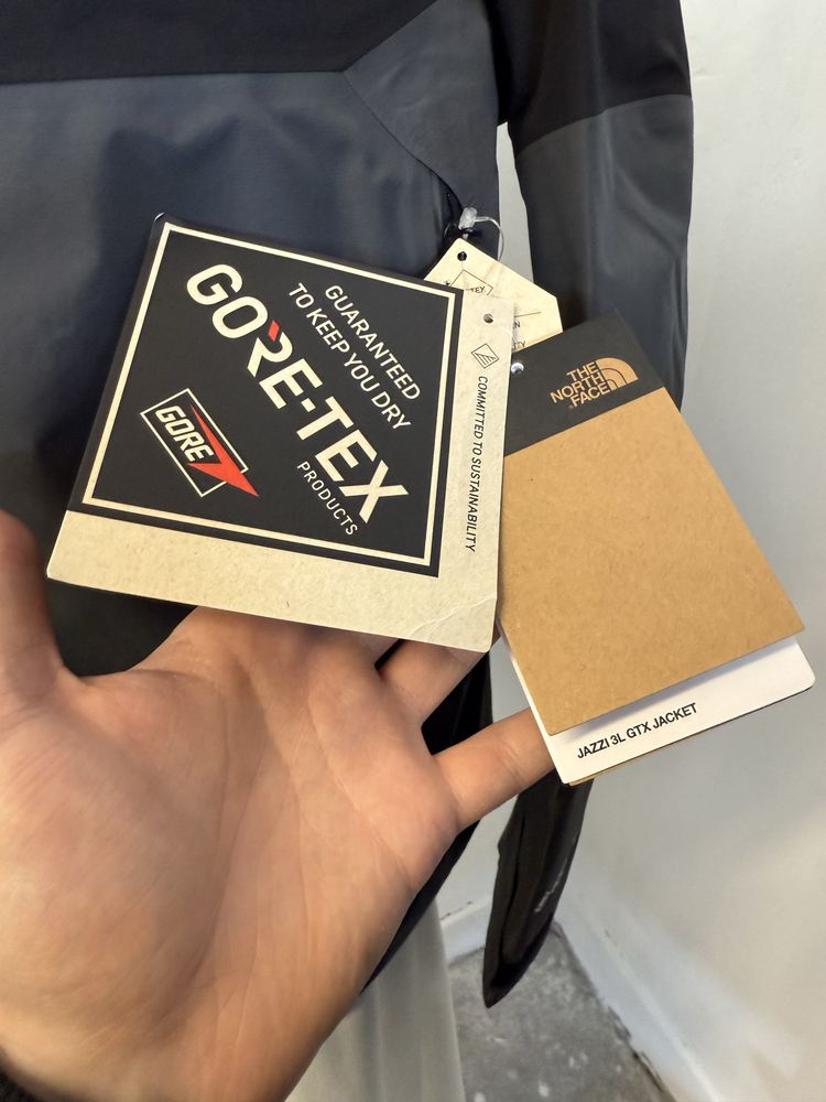 TNF W jazzi 3L GTX jacket