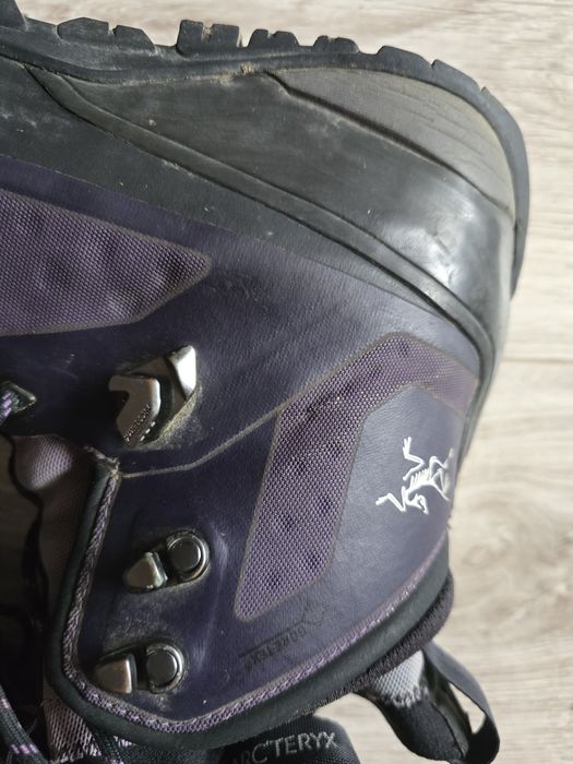 Arcteryx goretex взуття