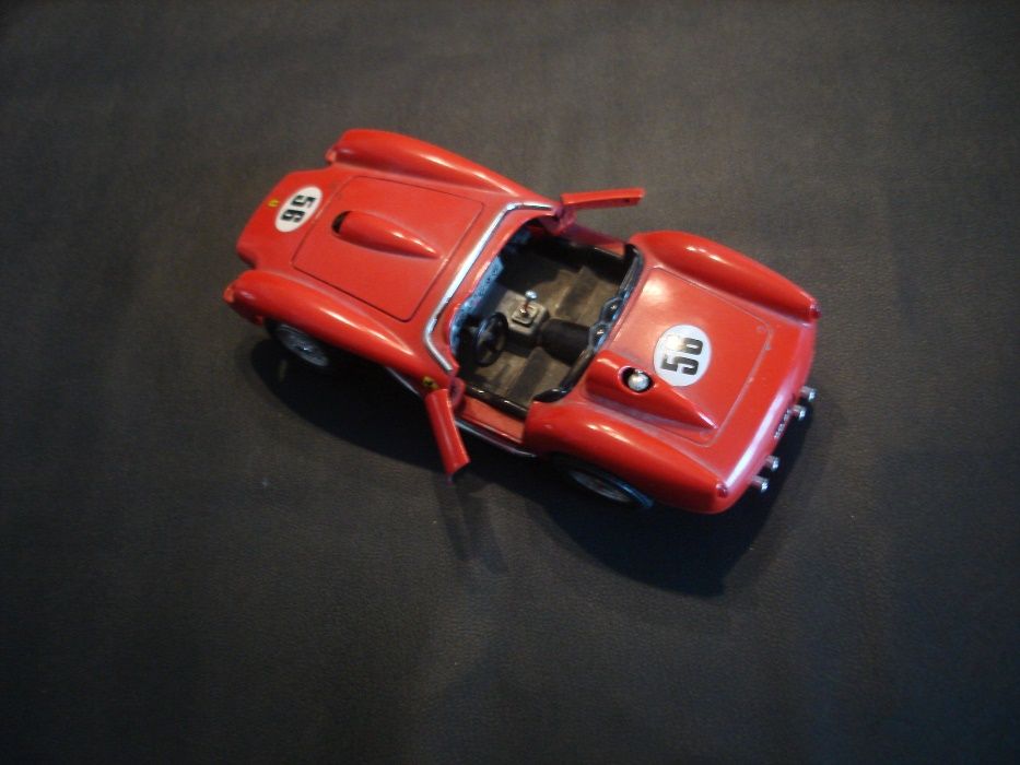 Miniaturas Ferraris de coleção