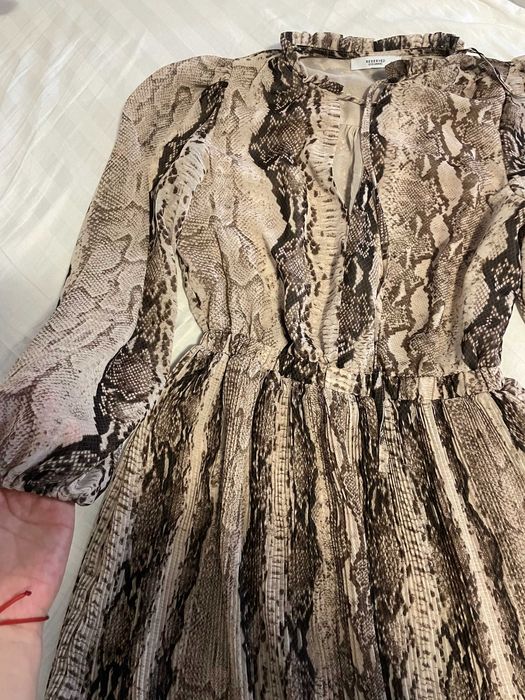 Плаття RESERVED xs-s