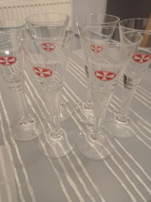 Kieliszki z krzyżem maltańskim