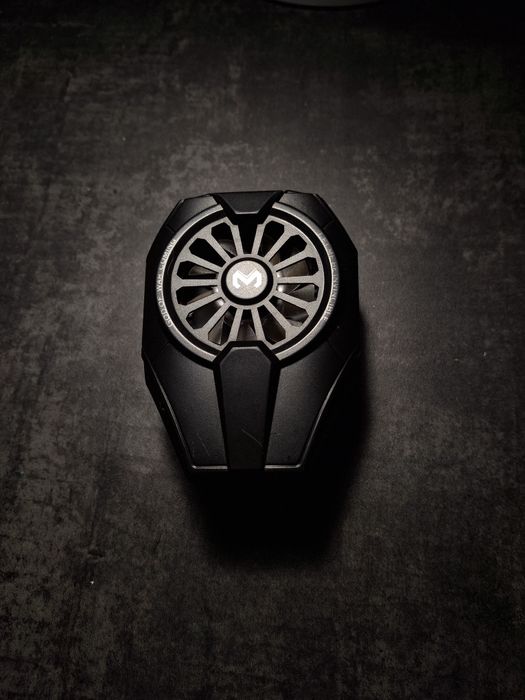 Кулер для телефона MEMO с меняющейся подсветкой-охлаждает и стильно