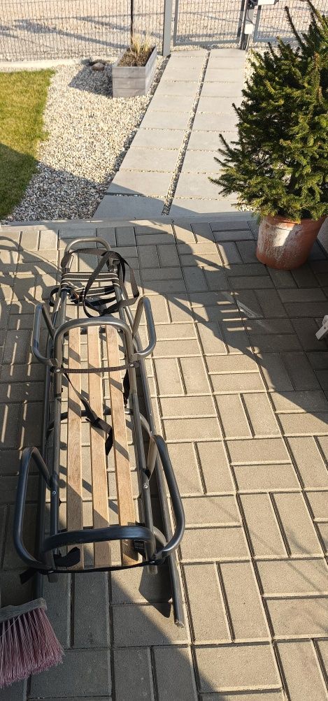 Sanki podwójne stalowe z ocieplaczami