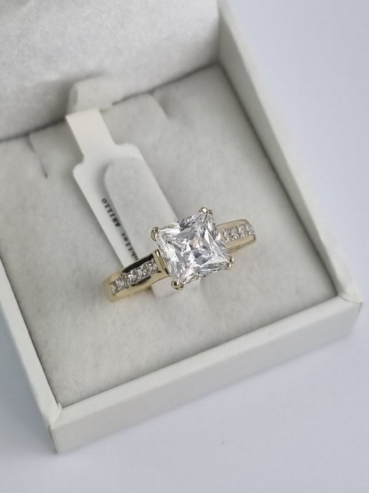 Obłędna złoty nowy damski pierścionek z dużym białym oczkiem 14k 585