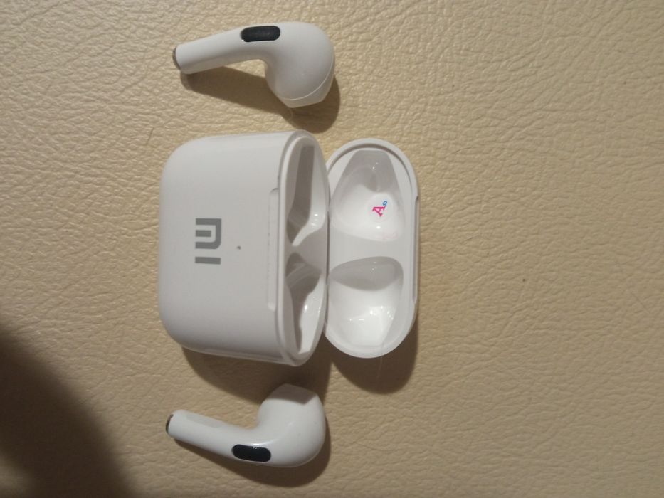 Блютуз наушники Xiaomi новые
