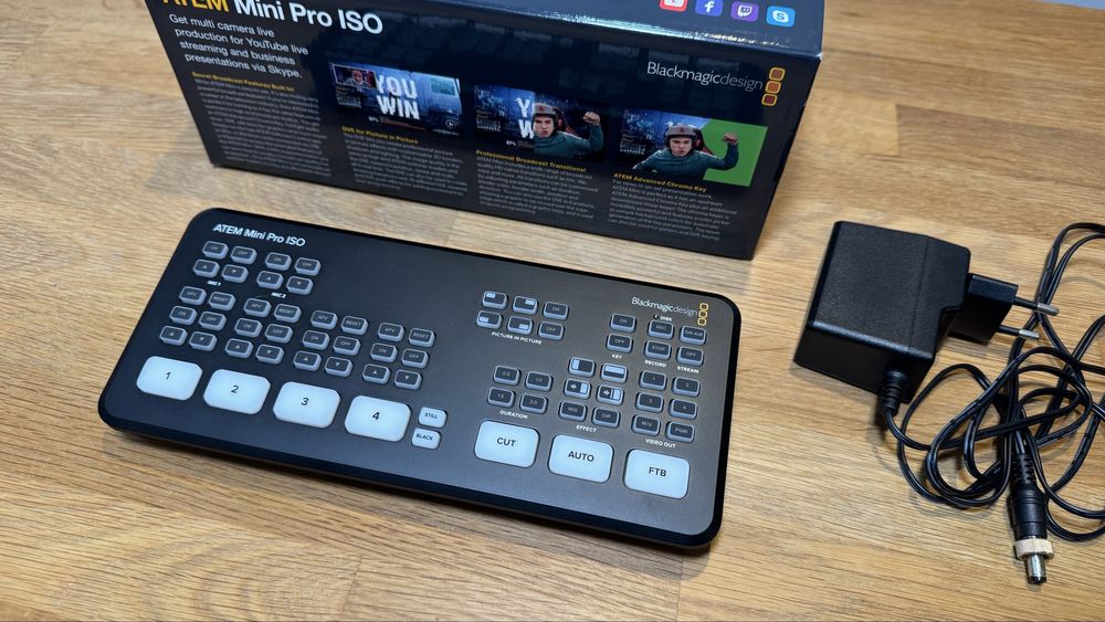 Blackmagic ATEM Mini Pro ISO - mikser streamingu 4xHDMI / do e-sportu