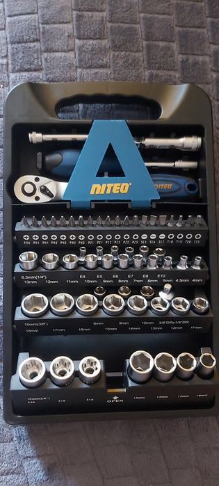 Zestaw kluczy nasadowych