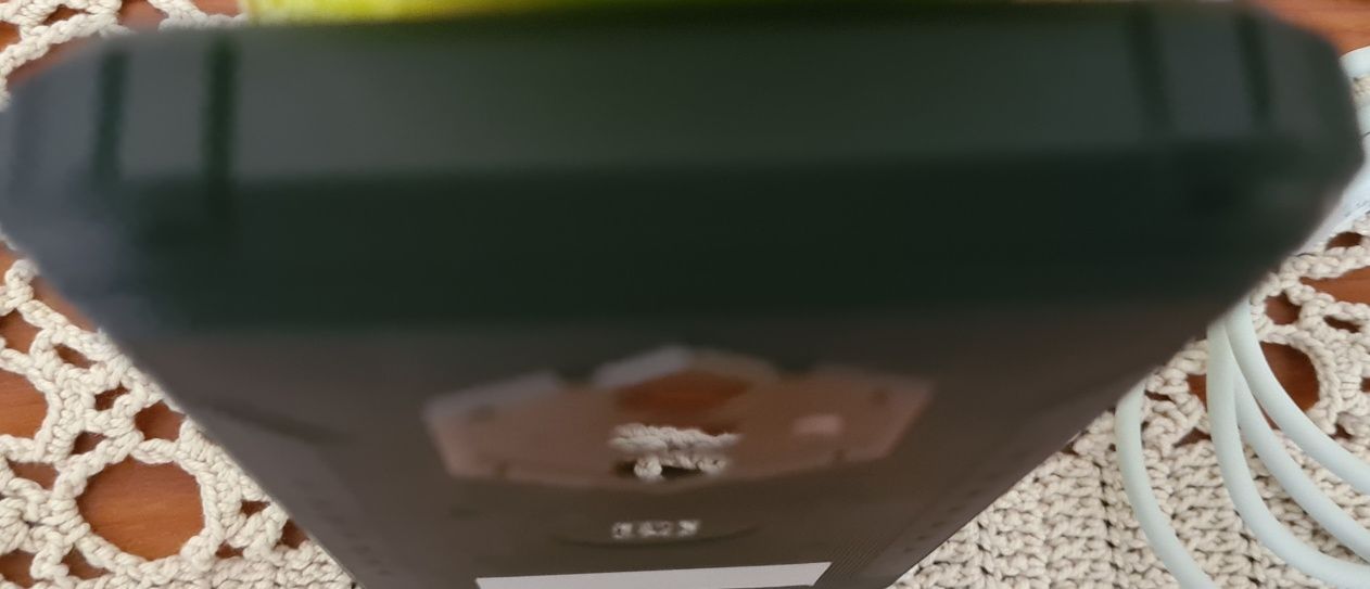 Telemóvel BlackView BV6600 em caixa à prova de água, quedas e choque.