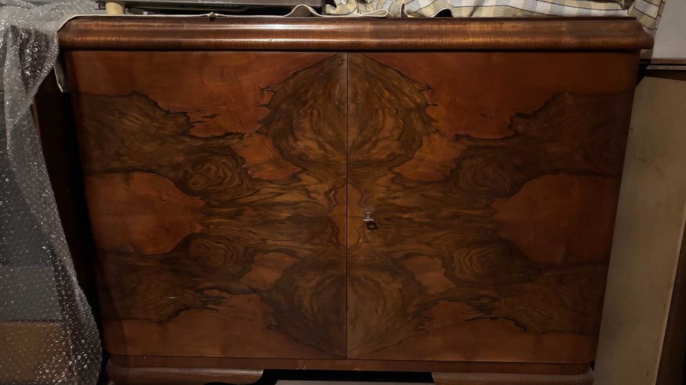 Wyjątkowy kredens oraz komoda Art Deco, fornir orzechowy, początki XXw