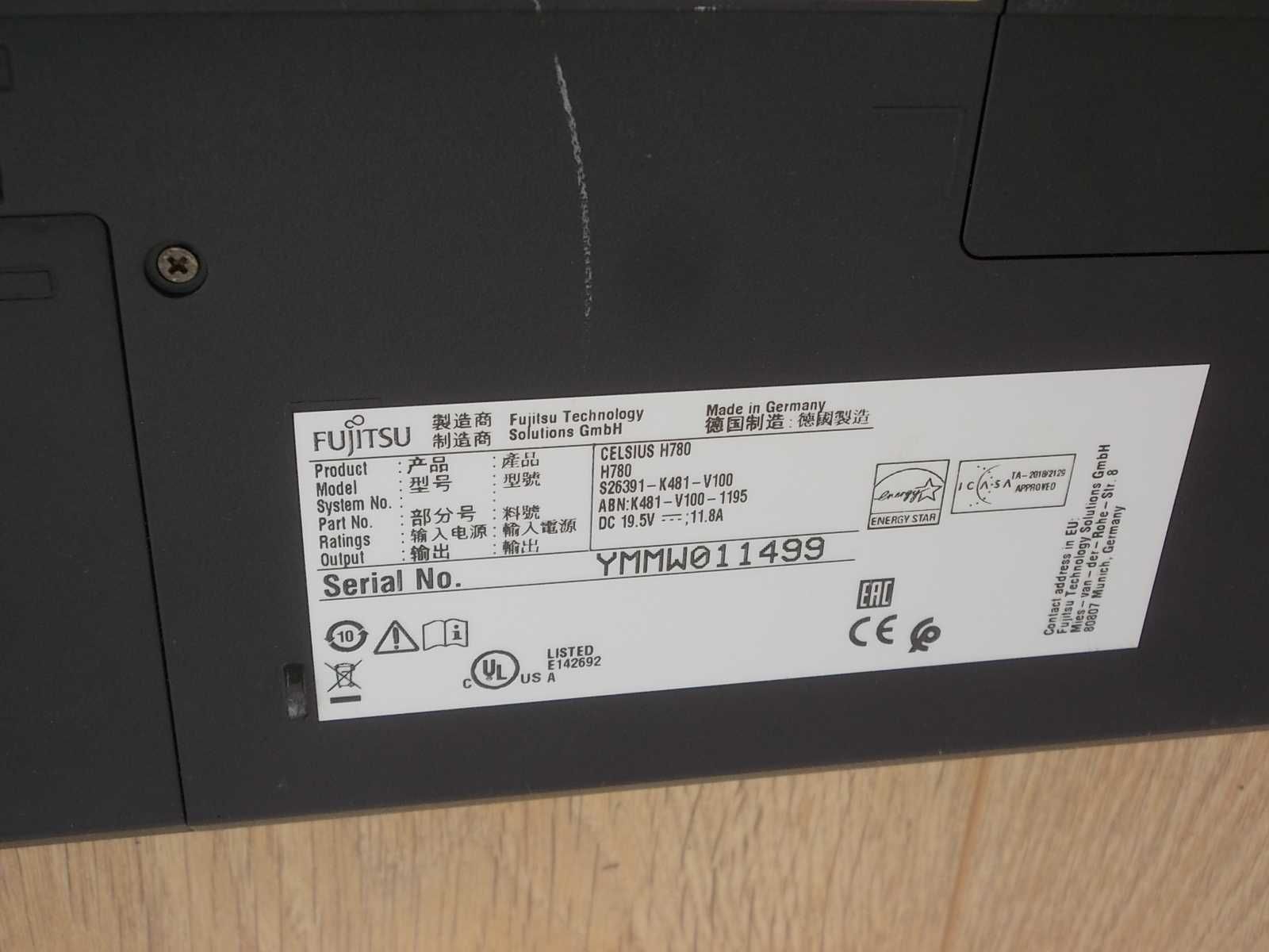 Fujitsu Celsius H780 Core i7-8750H 32GB DDR4 1TB SSD Quadro P2000