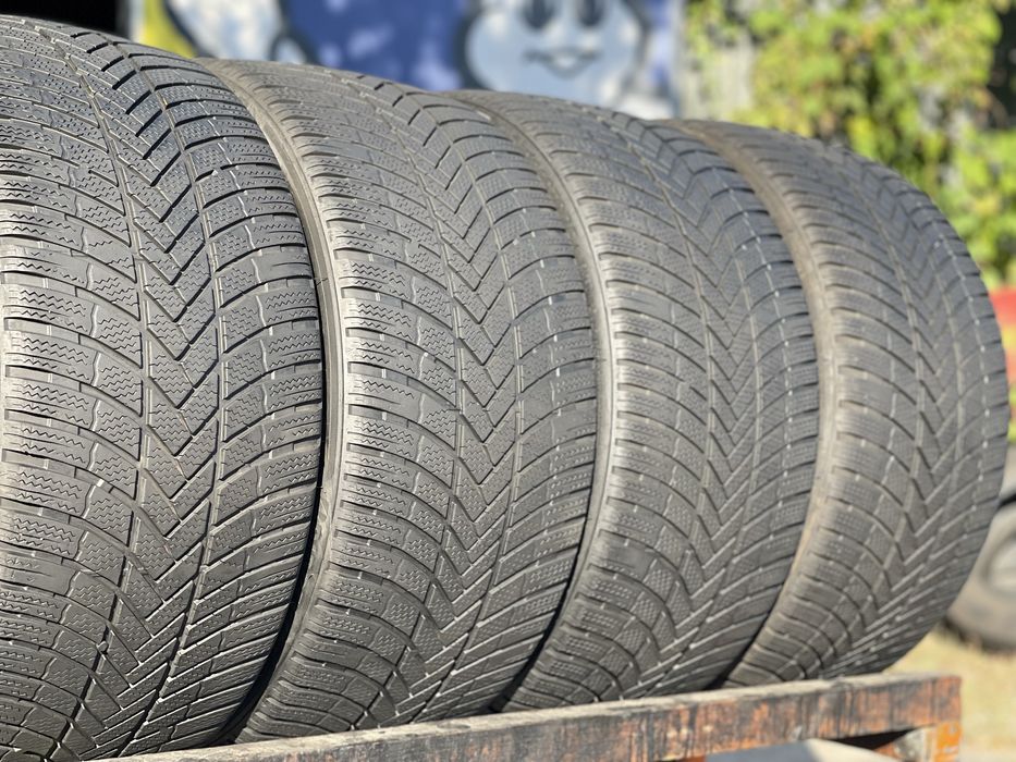 Шини Зимові 4шт 255/35 R19 Bridgestone Blizzak 005
