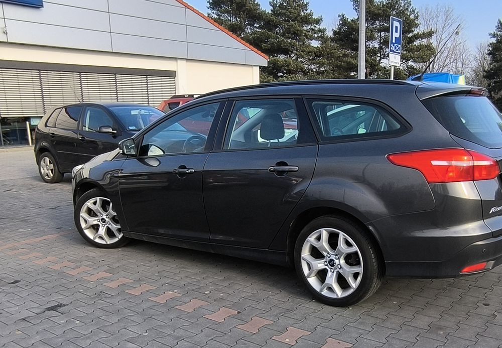 Felgi aluminiowe z oponami Ford 5x108 17"