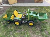 John deere peg perego