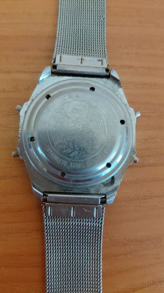 Продам часы Монтана