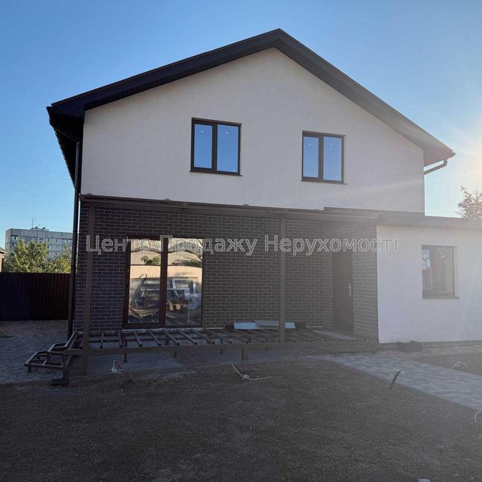 Продам будинок (дом) .Є-оселя