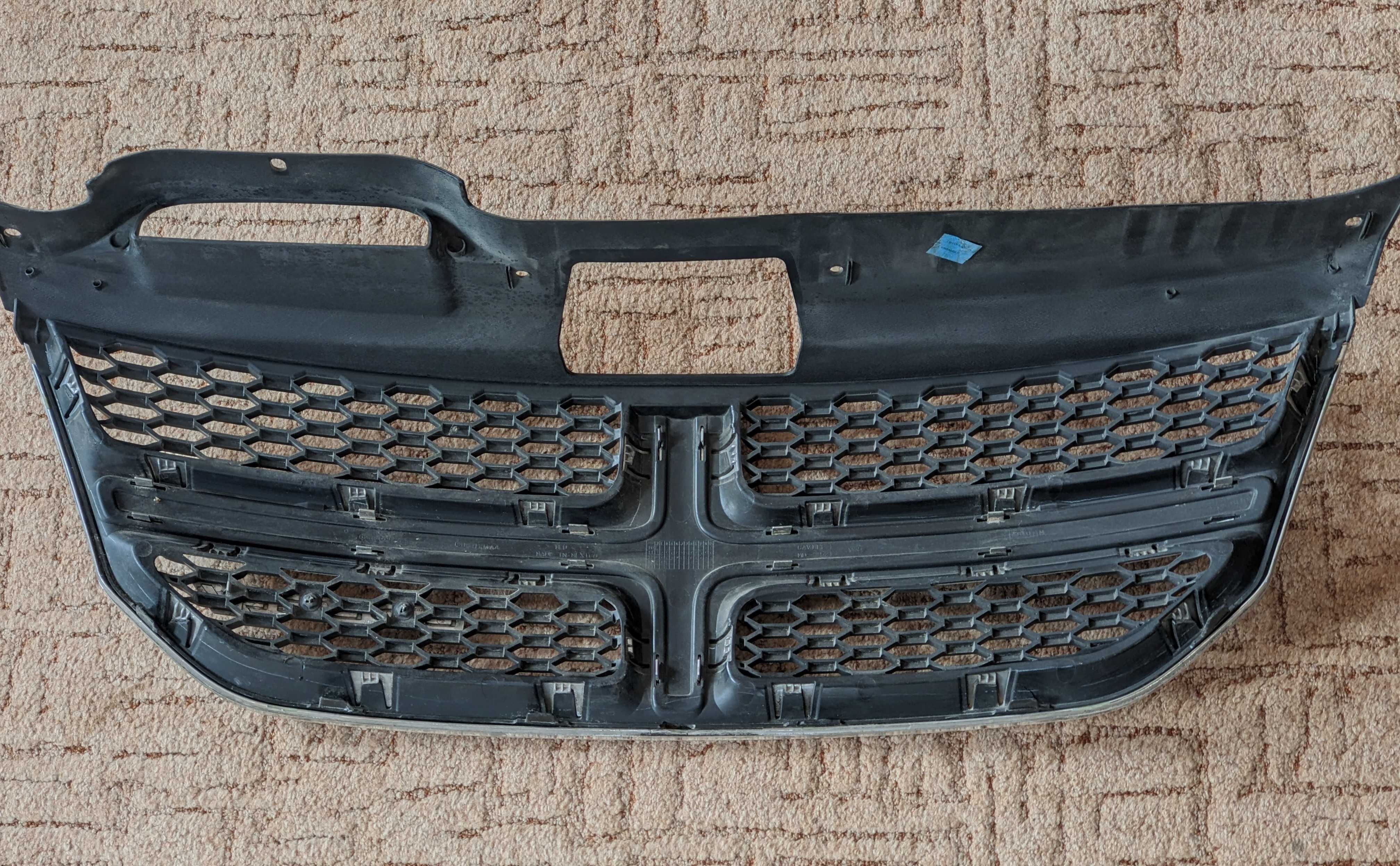 Решетка радиатора DODGE JOURNEY 2011-2020, 68080192AA