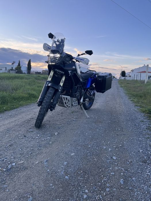 Tenere 700 c/ pack Explorer