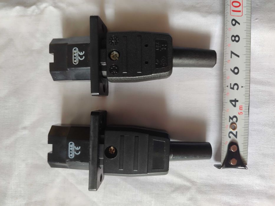 Разъемы  питания A.I.&E IEC 320 C14 "папа") C13 ( вилка, "мама"),новые