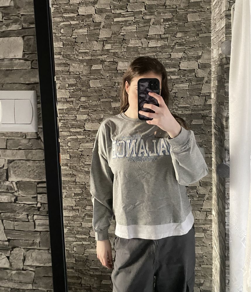 Modna bluza oversize z napisem „BALANCE”
