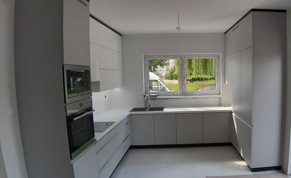 Składanie montaż mebli przeróbki wymiana frontów blatów meble na wymia