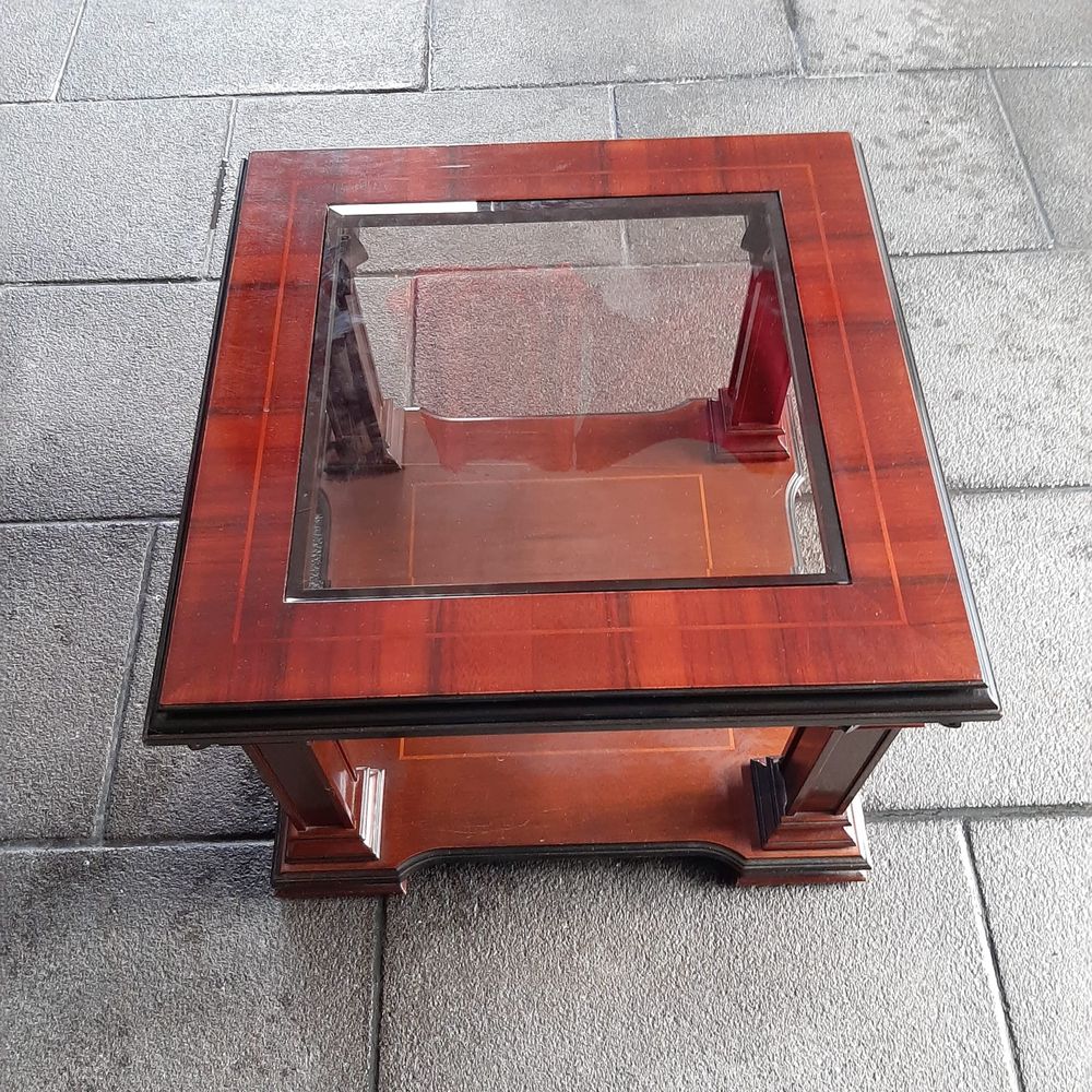 Mesa de apoio a sufá