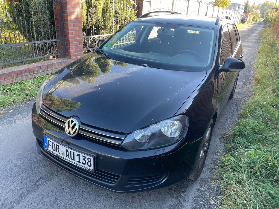 Volkswagen Golf 2010r 1.6tdi Navi Climatronik Grzane fotele PDC