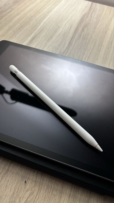 Apple Ipad 10.2 7 покоління на 32 гб з Aplle Pensil 1