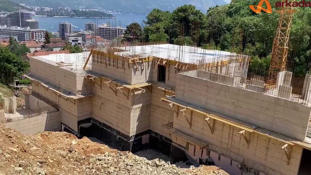 Продам 1к. квартиру в Чорногорії (Будва) з видом на море та ліс!!!46м2