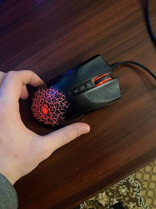 Мышка bloody a90