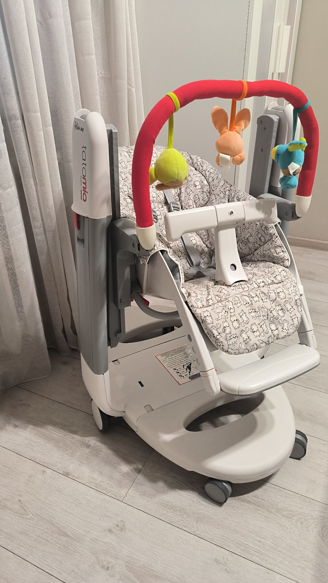 Стульчик-качалка для кормления Peg Perego Tatamia Follow Me.
