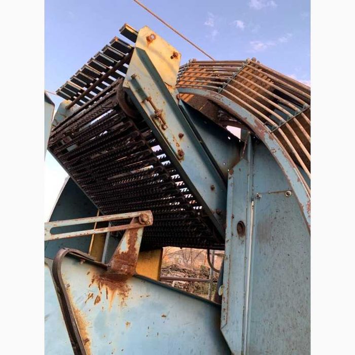 Продам картоплезбиральний ( картофелеуборочный ) комбайн Anna Z644