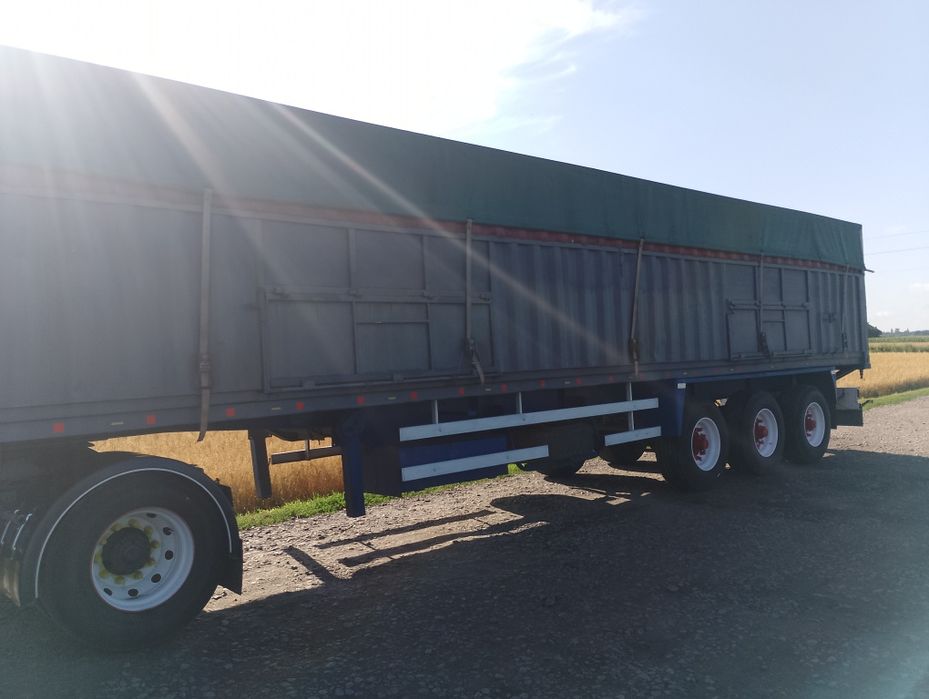 Полуприцеп контейнеровоз