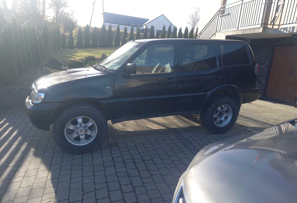 Nissan Terrano II