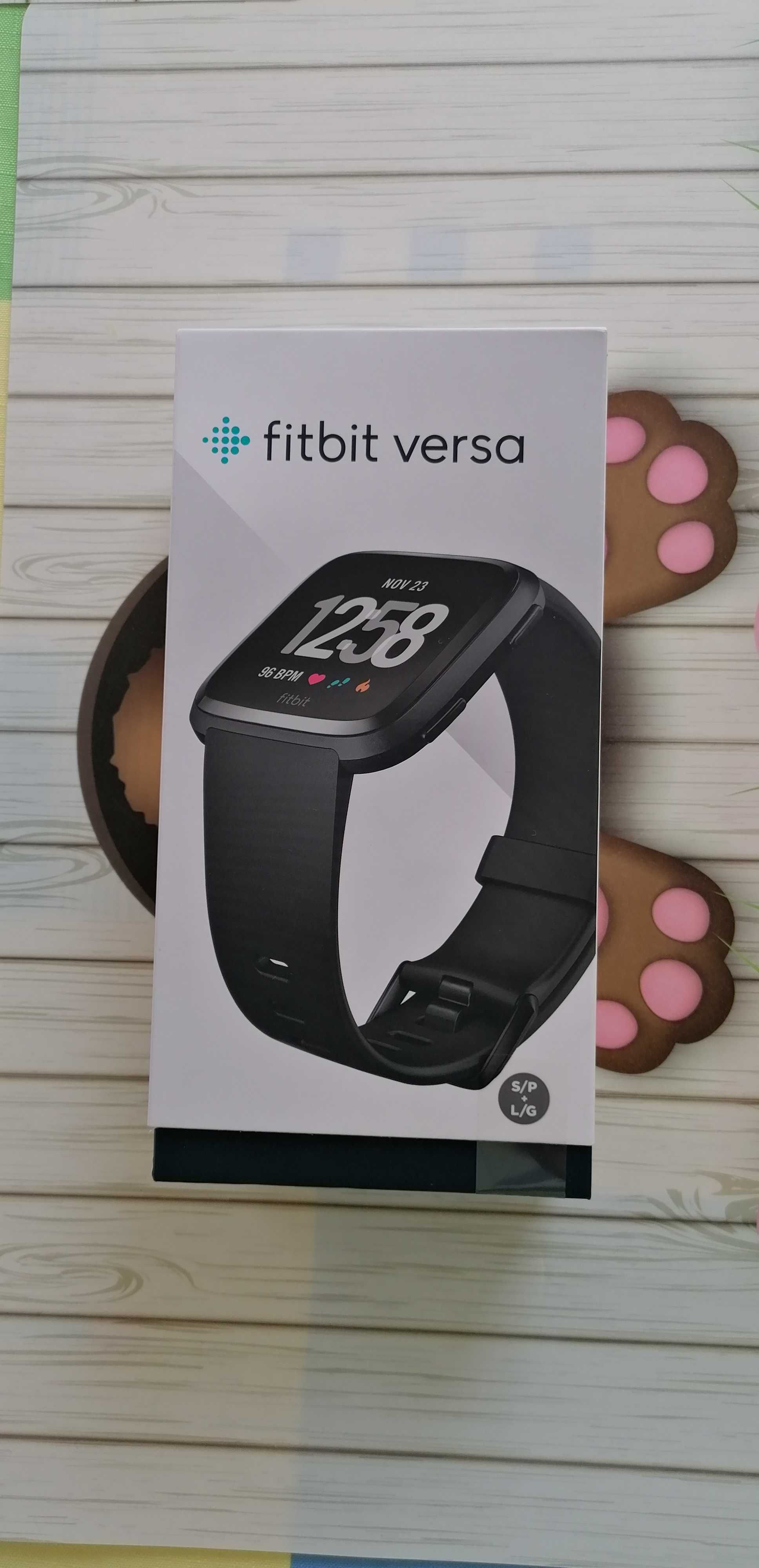 Smartwatch Zegarek Fitbit Versa czarny, Nowy