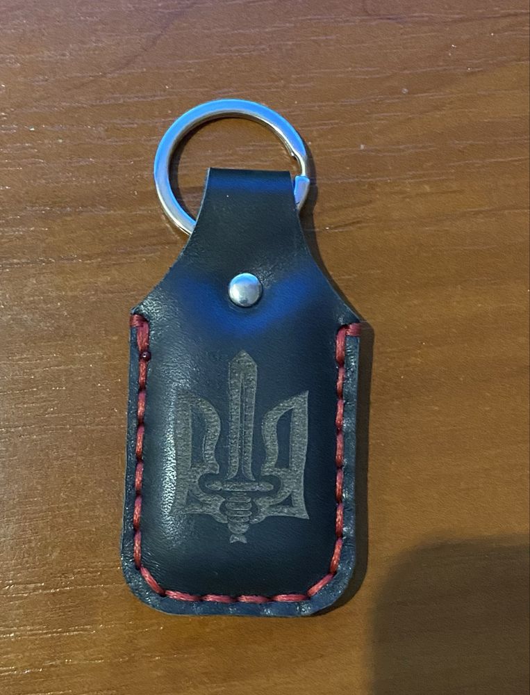 Шкіряні обкладинки-УБД, паспорт, посвідчення офіцера.