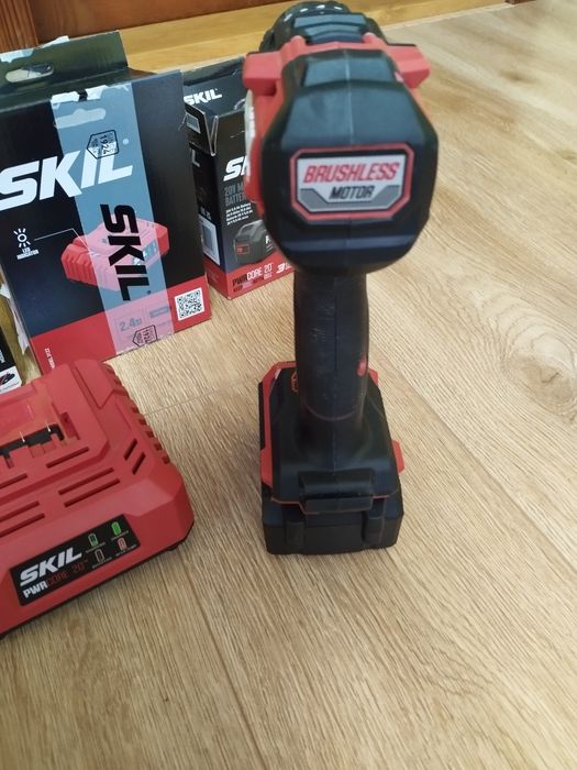 Ударний шуруповерт SKIL XP CD1E3085CA батарея 5А+зарядка.