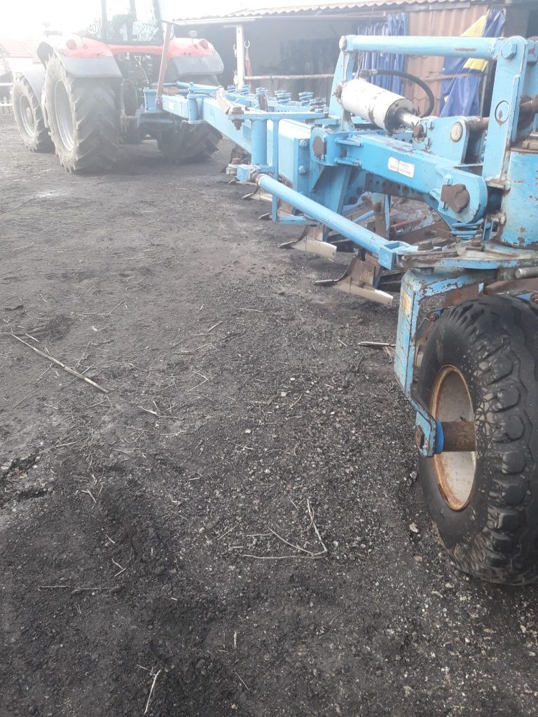 Pług ażurowy LEMKEN 7-skibowy ciągany