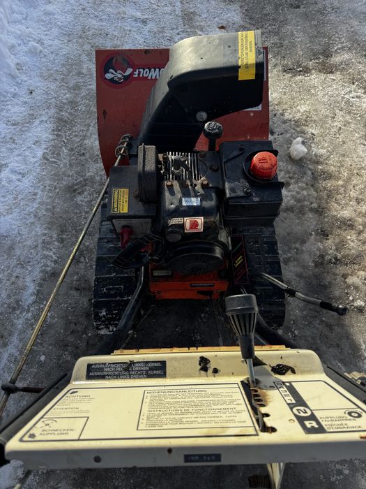 Odśnieżarka spalinowa na gąsienicach wirnikowa pług do sniegu yard man
