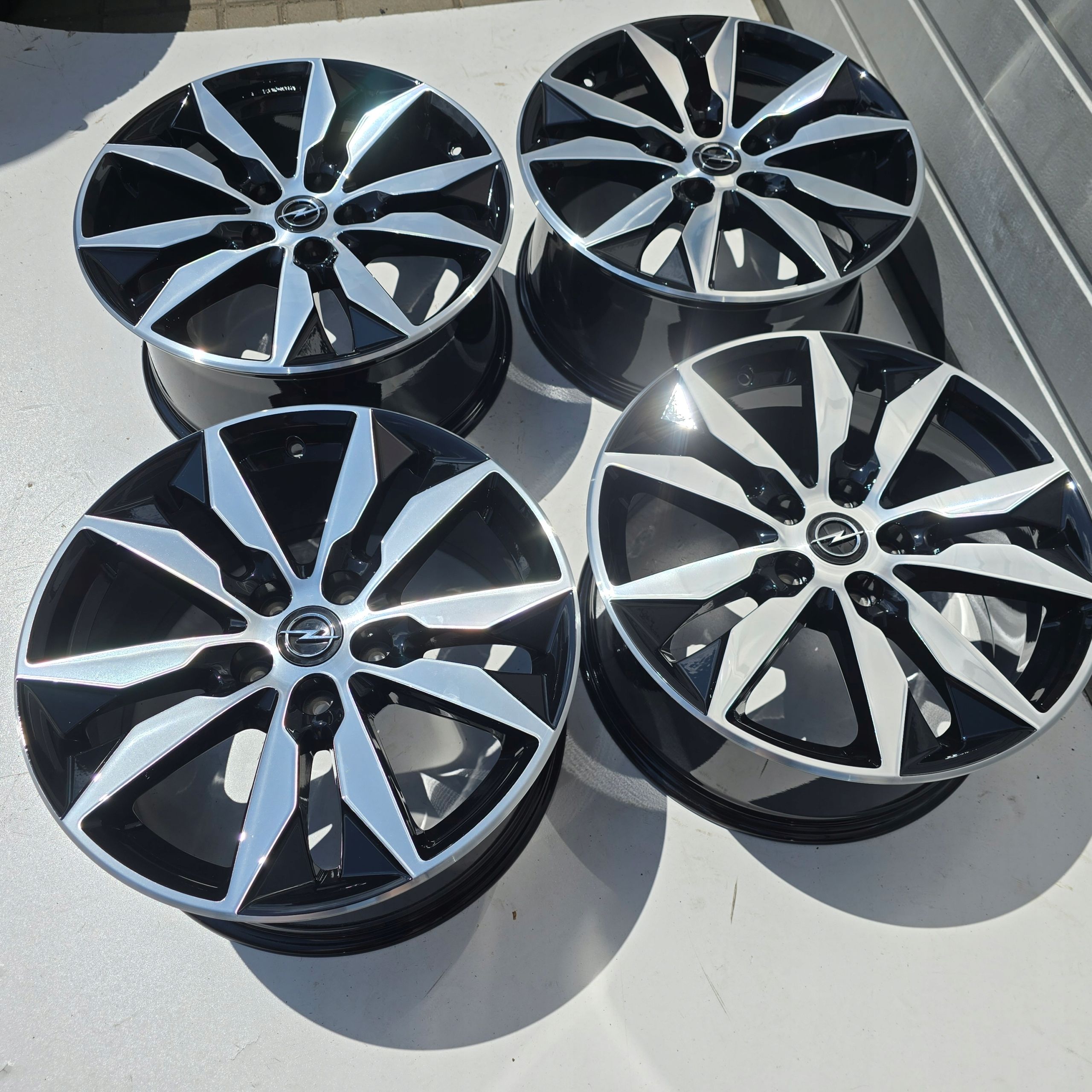 Opel Insignia B Zafira C Astra J 18'' 5x115 8.5J ET49 4X