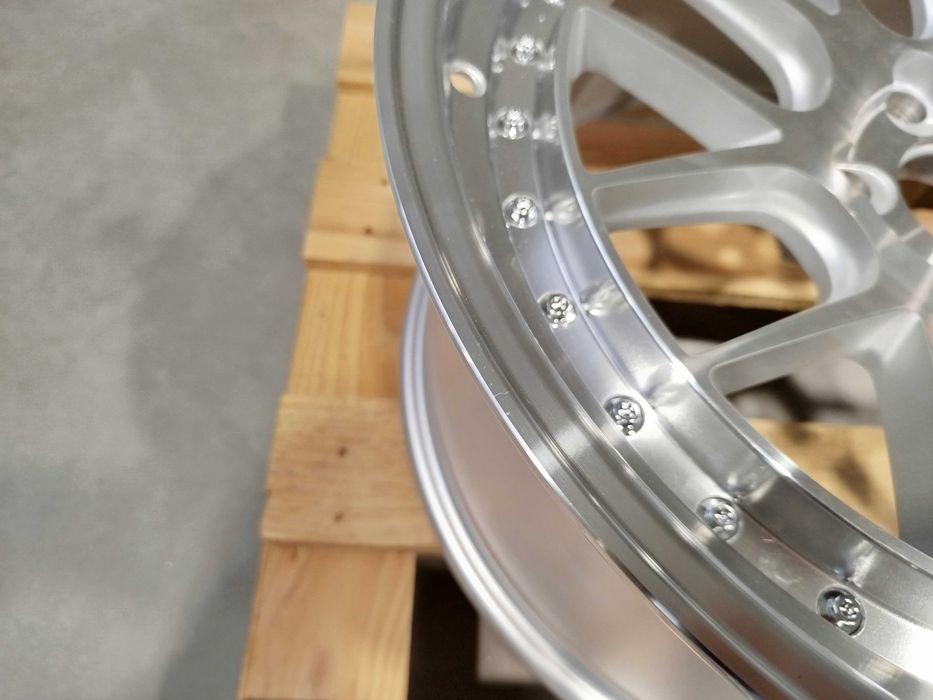 !OUTLET! Felgi Japan Racing JR40 19x9,5 + 19x11 ET22 5x114,3 Silver