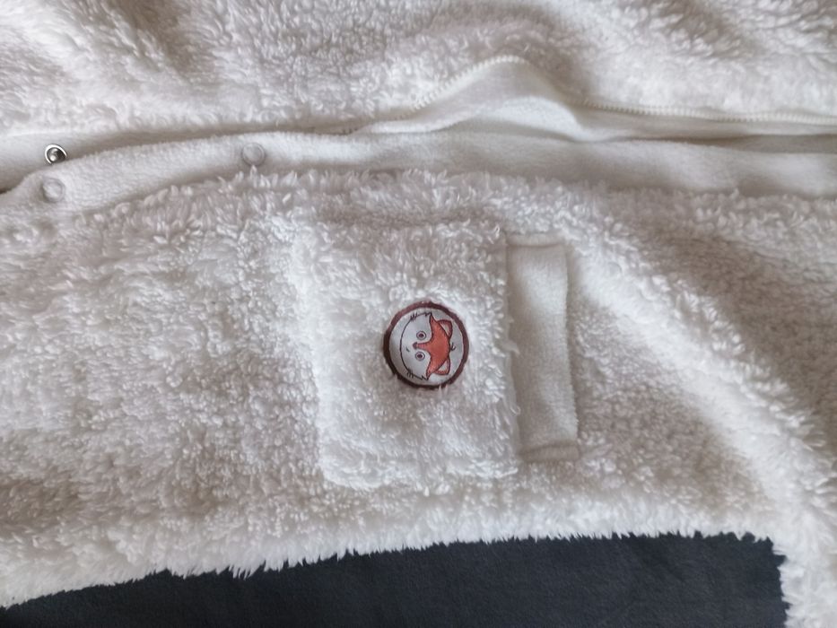 Biały pluszowy kombinezon na zimę dla noworodka