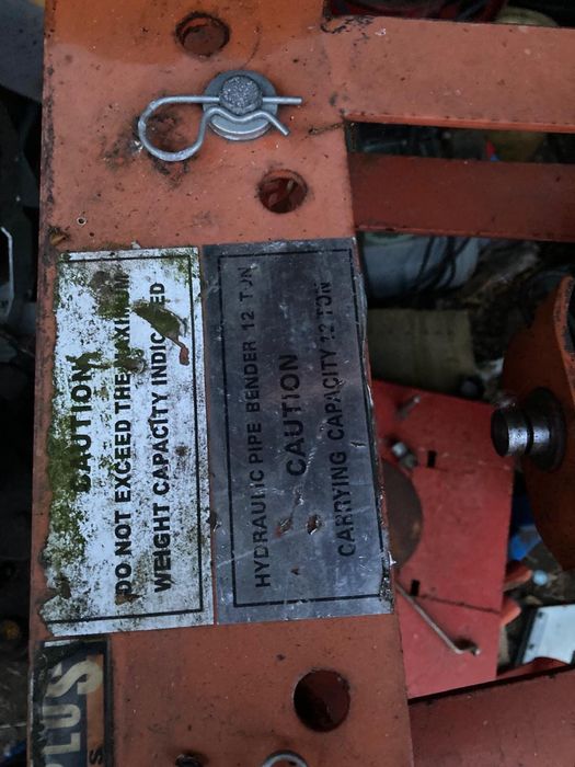 Gietarka rur hydrauliczno pnelnomatyczna